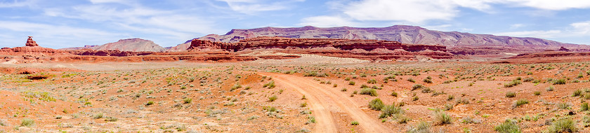 Image showing road leading to hat rock monument