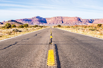 Image showing descending into Monument Valley at Utah  Arizona border 