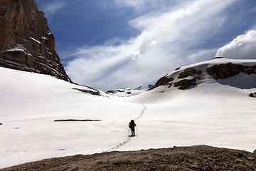 Image showing Hiker on snow plateau