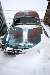 Image showing Antique abandoned car pontiac 