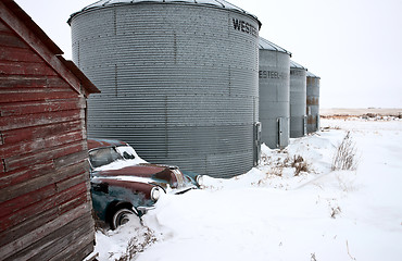 Image showing Antique abandoned car pontiac 