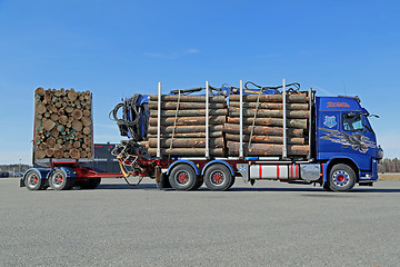 Image showing Volvo FH16 700 Logging Truck Moving on a Yard