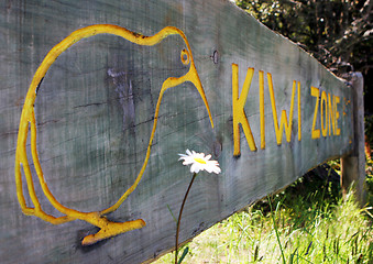 Image showing Kiwi zone sign