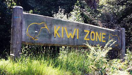 Image showing Kiwi zone sign