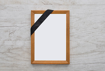 Image showing Picture frame with mourning band