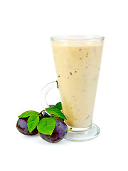 Image showing Milkshake with black plums