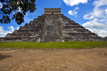 Image showing el castillo quetzalcoatl