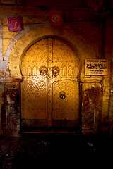Image showing old door in tunisi