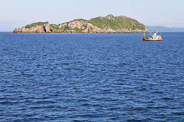 Image showing   asia  myanmar  lomprayah     foam hill  