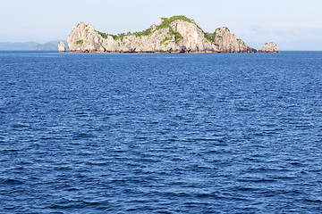 Image showing   asia  myanmar  lomprayah  bay isle    sea 