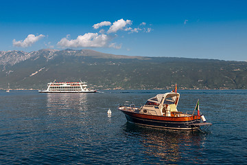 Image showing Lake Garda is the largest lake in Italy. 