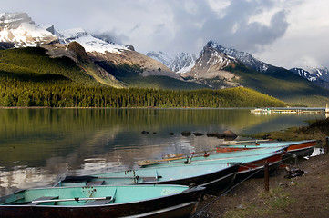 Image showing Maligne lake