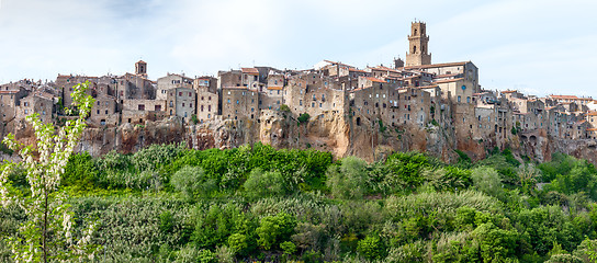 Image showing City on the clif in  Italy 