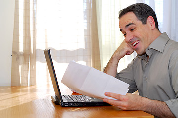 Image showing Man with laptop