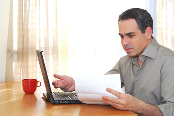 Image showing Man with laptop