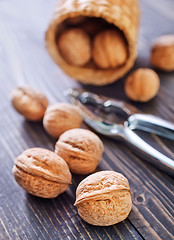 Image showing walnuts