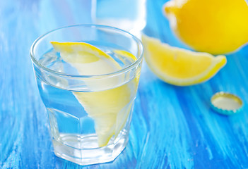 Image showing water with lemons