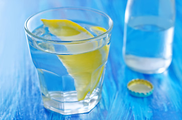 Image showing water with lemons