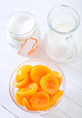 Image showing apricots