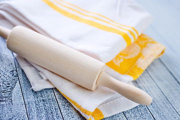 Image showing roling on kitchen towel