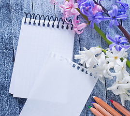 Image showing flowers and note