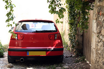 Image showing Red car