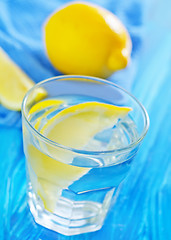 Image showing water with lemons