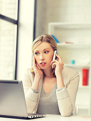 Image showing businesswoman with cell phone