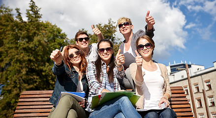 Image showing group of students or teenagers showing thumbs up