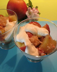 Image showing Dessert with apples and vanilla cream