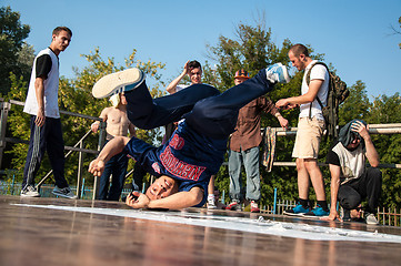 Image showing Young dancer break dance