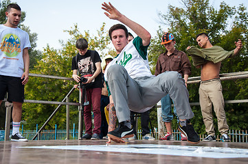 Image showing Young dancer break dance