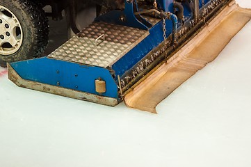 Image showing The machine for resurfacing ice in stadium