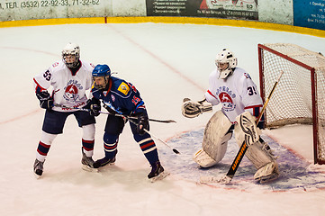 Image showing Hockey with the puck. 