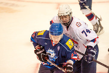 Image showing Hockey with the puck 