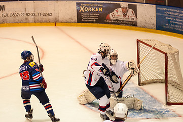 Image showing Hockey with the puck 