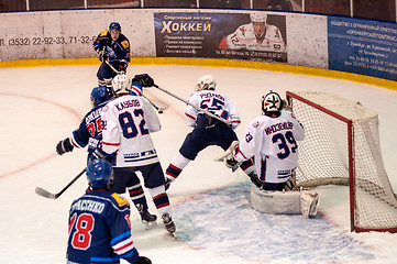 Image showing Hockey with the puck, 