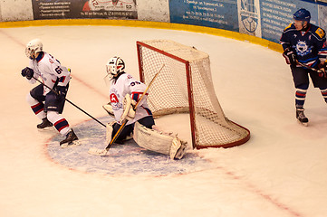 Image showing Hockey with the puck 