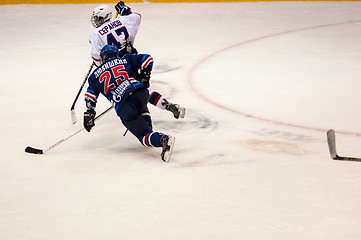 Image showing Hockey with the puck, 