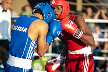 Image showing A boxing match between Alayn Limonta (Havana, Cuba) and Mamedov Gabil (Orenburg, Russia)