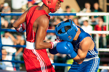 Image showing A boxing match between Alayn Limonta (Havana, Cuba) and Mamedov Gabil (Orenburg, Russia)