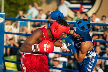 Image showing A boxing match between Alayn Limonta (Havana, Cuba) and Mamedov Gabil (Orenburg, Russia)