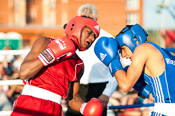 Image showing A boxing match between Alayn Limonta (Havana, Cuba) and Mamedov Gabil (Orenburg, Russia)