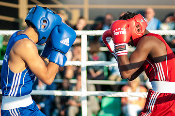 Image showing A boxing match between Alayn Limonta (Havana, Cuba) and Mamedov Gabil (Orenburg, Russia)