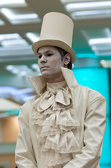 Image showing Living statue