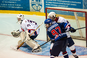 Image showing Hockey with the puck, 