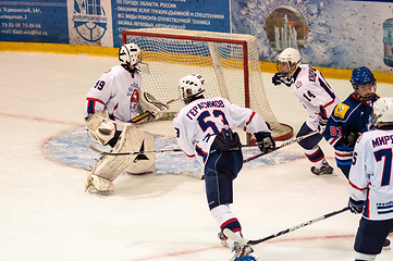 Image showing Hockey with the puck, 