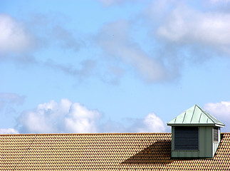 Image showing Roof with sky