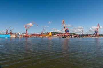 Image showing Large industrial shipping harbour in Gothenburg, Sweden
