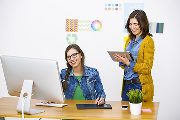 Image showing Casual businesswomen